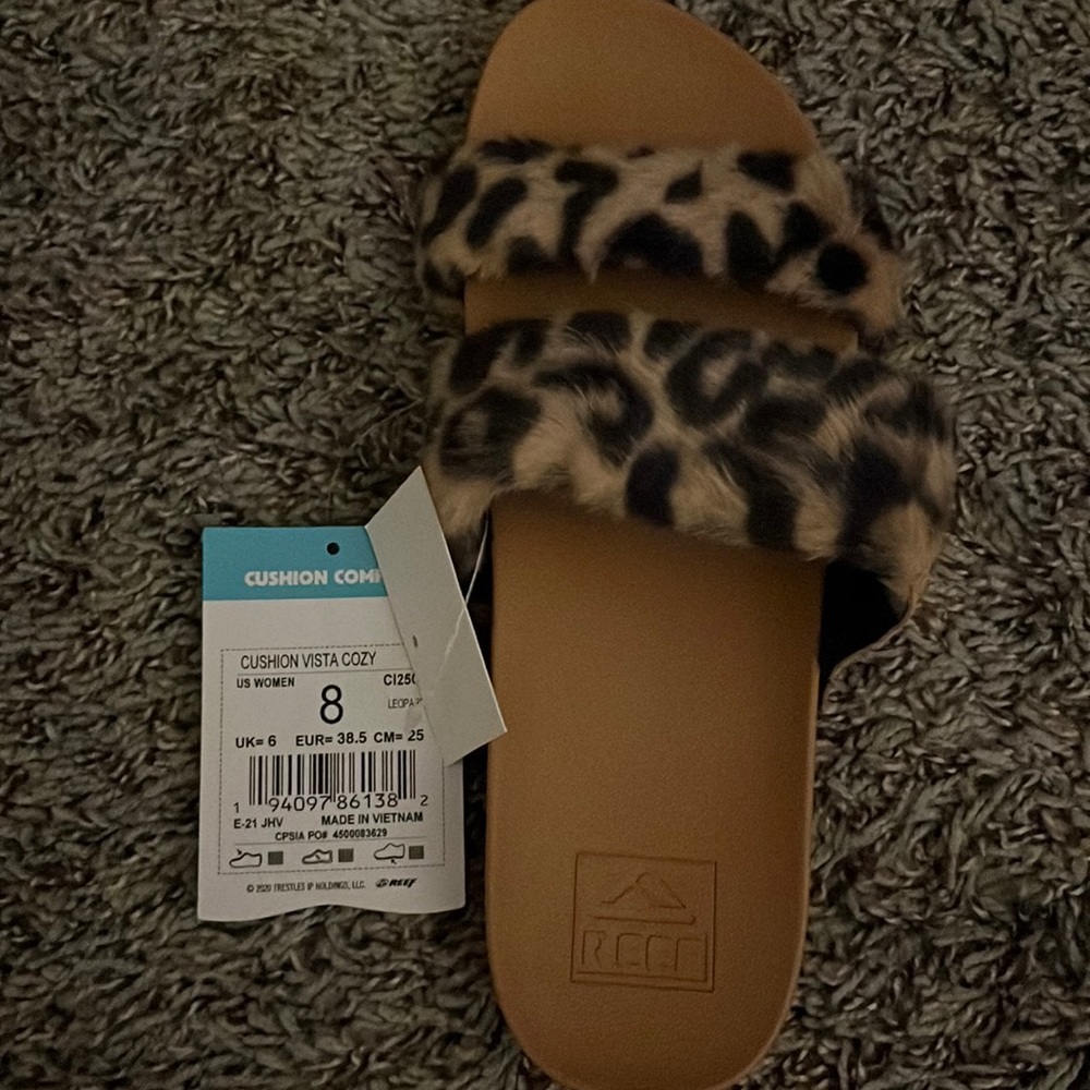 NWT Reef Sandals Sz 8